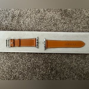 Hermes 45 mm apple watch band.